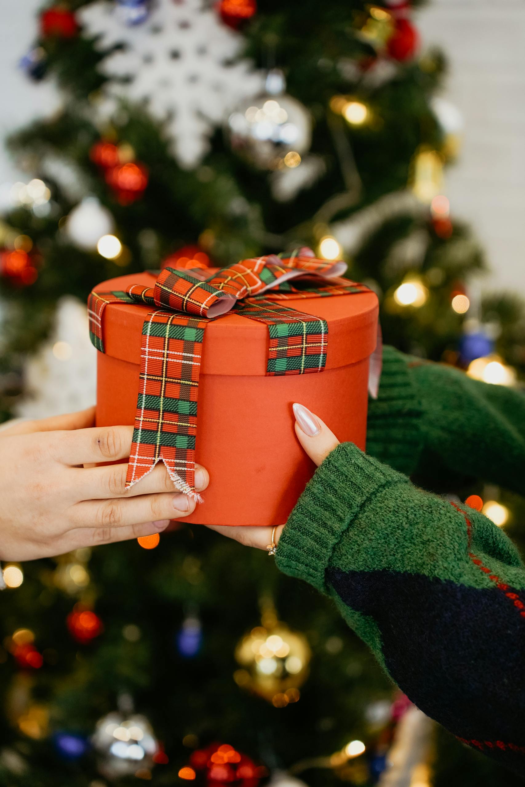 Smart Giving: 3 Strategies for Wise Gifting